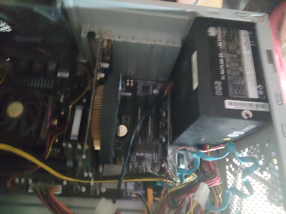 Сгорел БП и ещё несколько дорожек на маме.