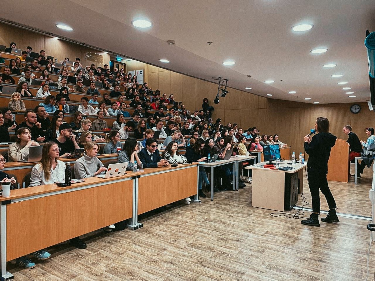 «Как стать продактом и не сойти с ума?»