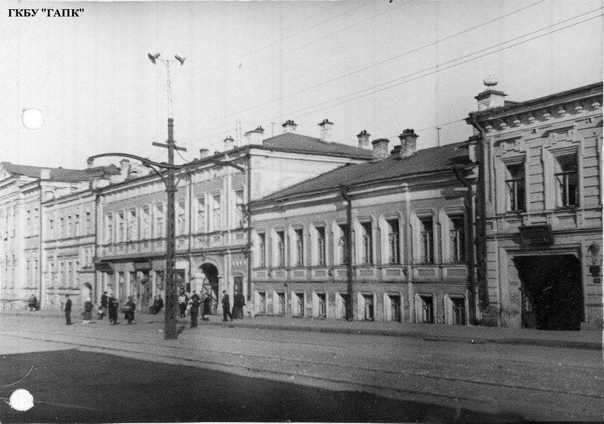 Молотов (Пермь). Дома 25, 27 по улице Ленина. 1948. Источник: ГАПК