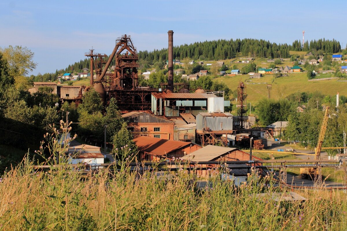 пашия доменный цех. оао пашийский металлургическо-цементный завод. пашия металлургический завод. канабековский камень пашия. металлургическо цементный завод.