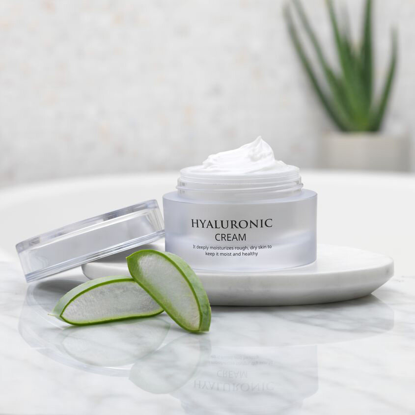 Очень хорошие крема, пользуюсь ими сама и рекомендую Вам 