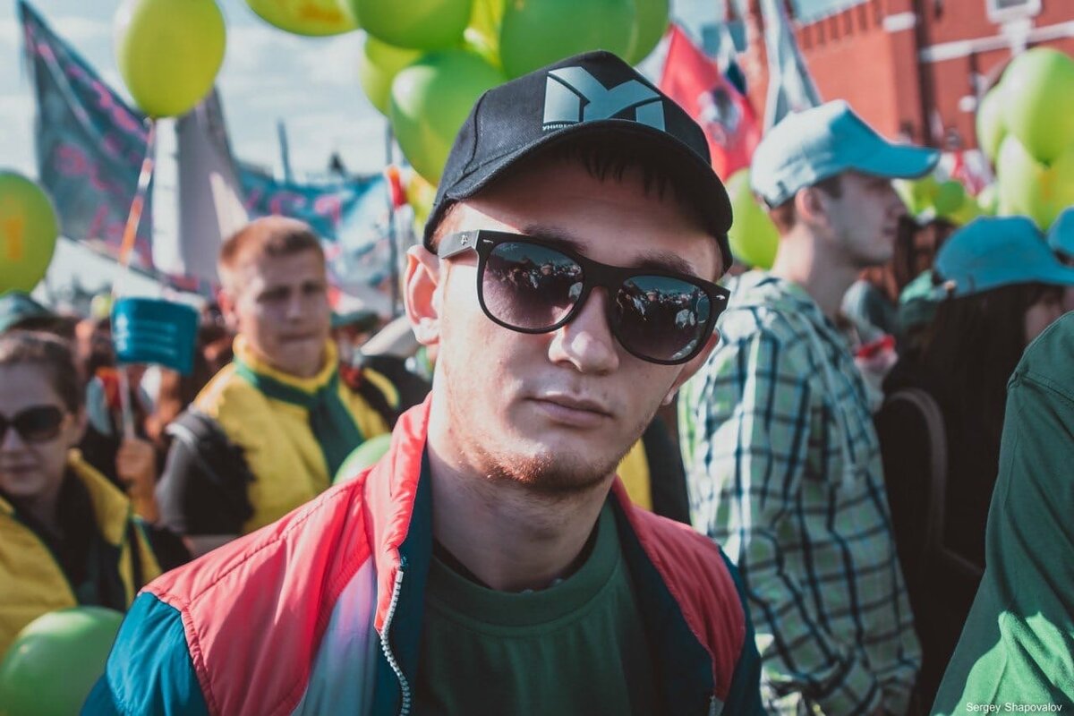Листайте карусель