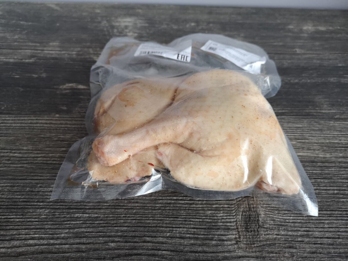 Цена: утиные окорочка с фермы Рошаля — 640 рублей за 650 г 