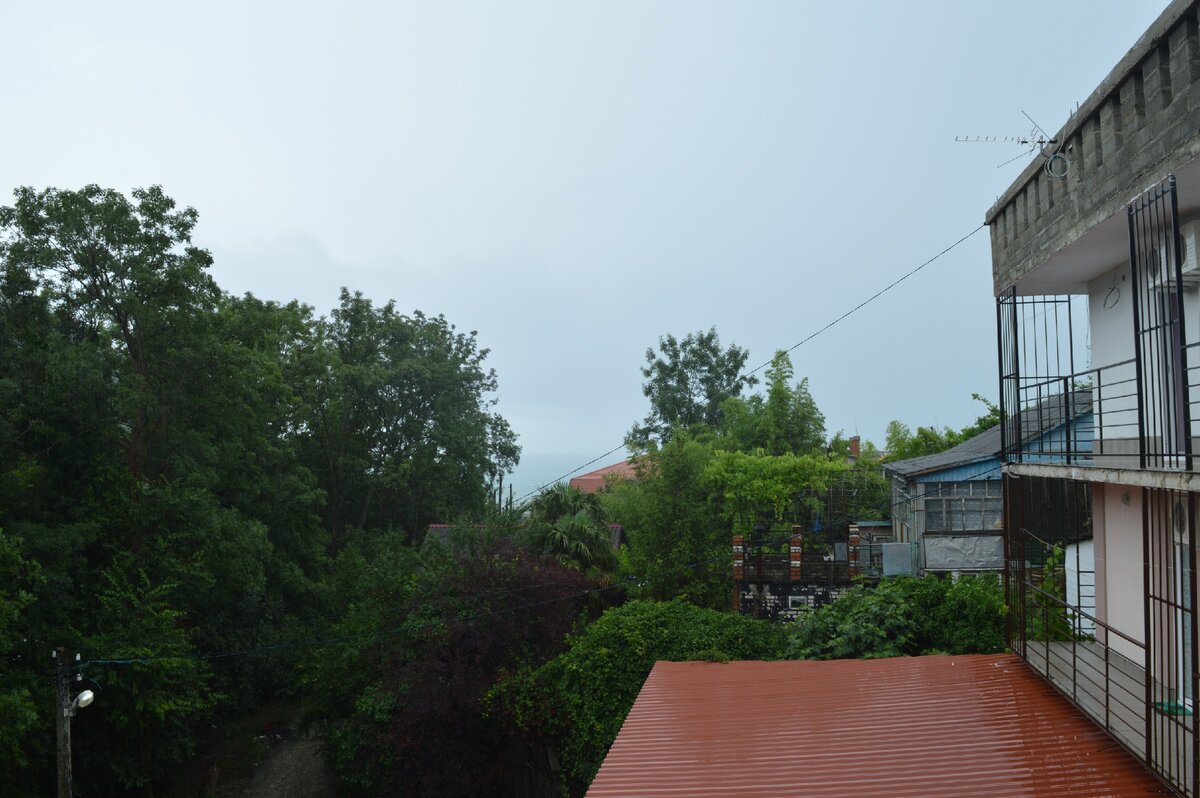 Вид на море и горы.