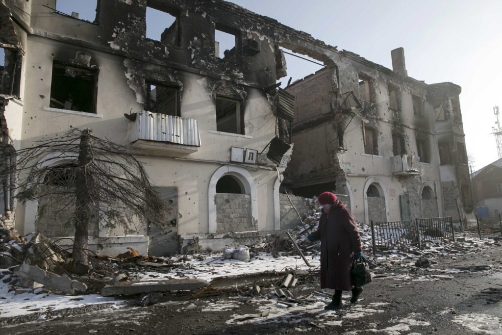 Донецк в результате авиаударов ВСУ