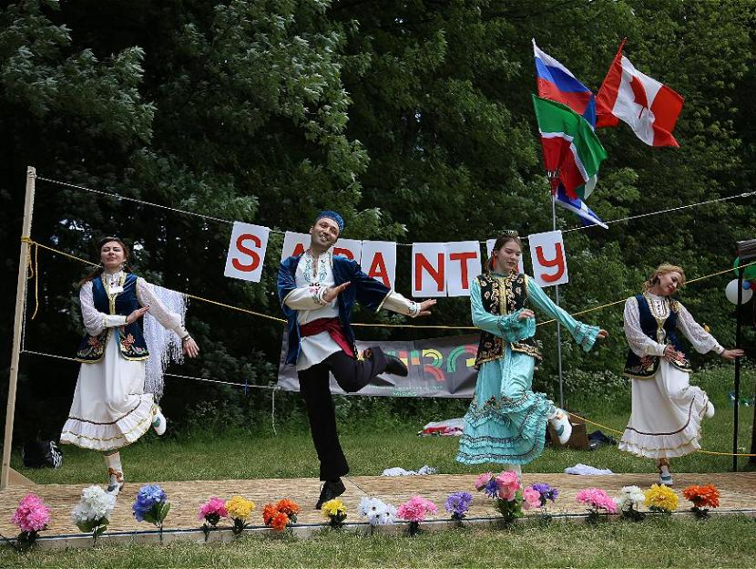 Решение о переносе празднования в Татарстане властями пока не принято. 