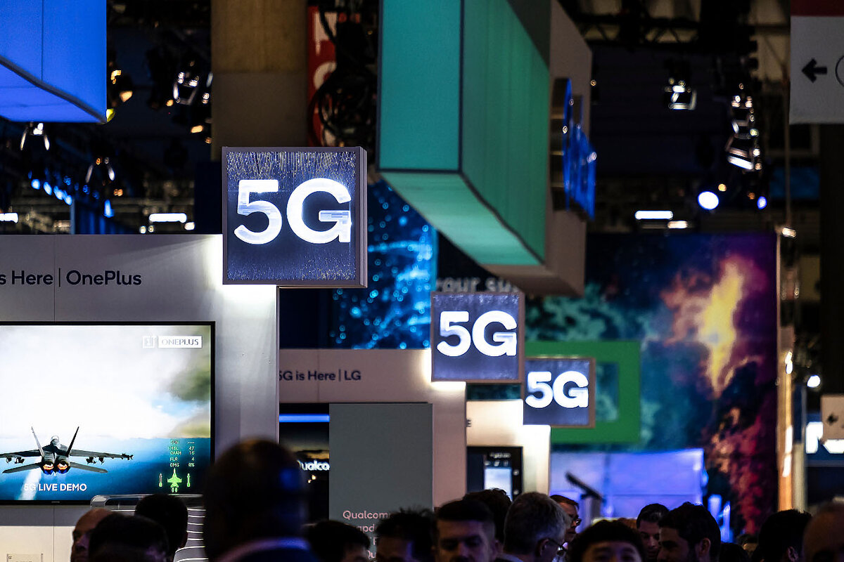 фото взято из оригинальной стати https://techcrunch.com/2020/05/26/consumer-hardware-device-shipments-are-on-track-for-a-14-decline-in-2020-courtesy-of-covid-19/