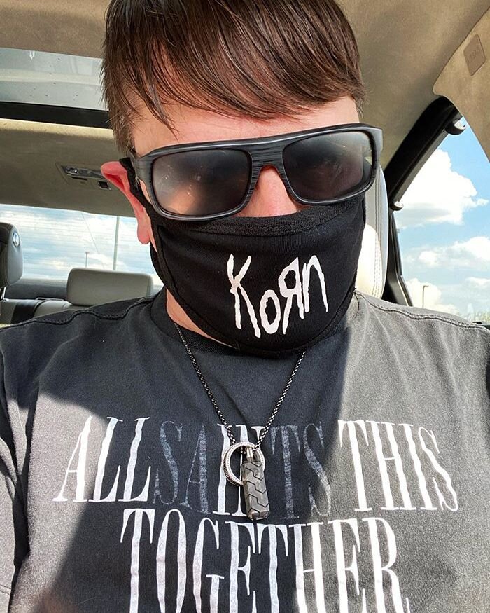 Барабанщик Korn Рэй Лузье