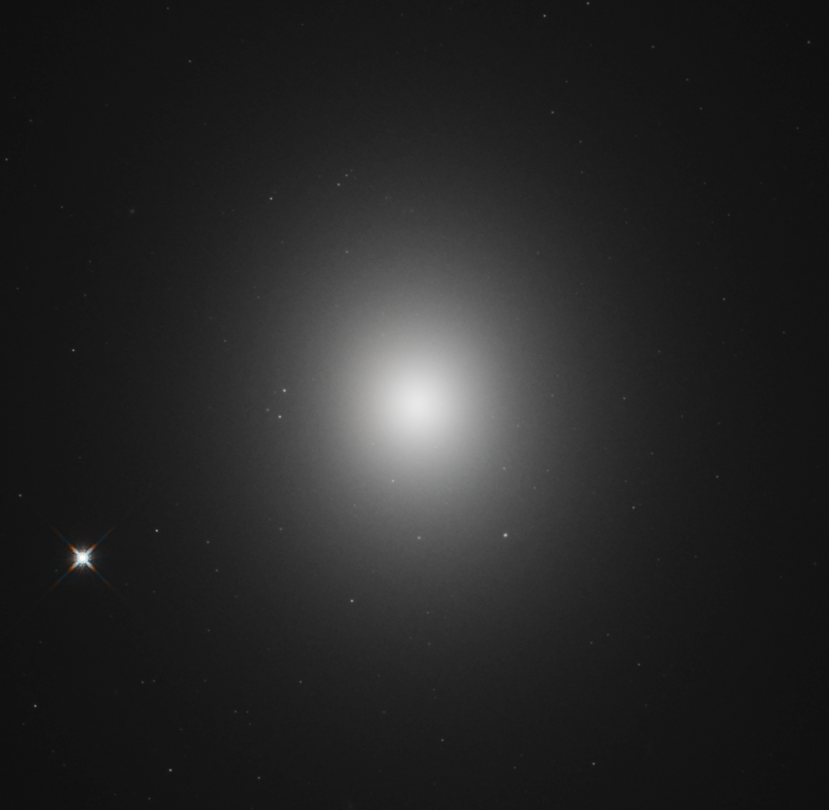 M 49. Автор: NASA, ESA
