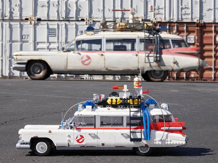 Ghostbusters™ ECTO-1 (10274)