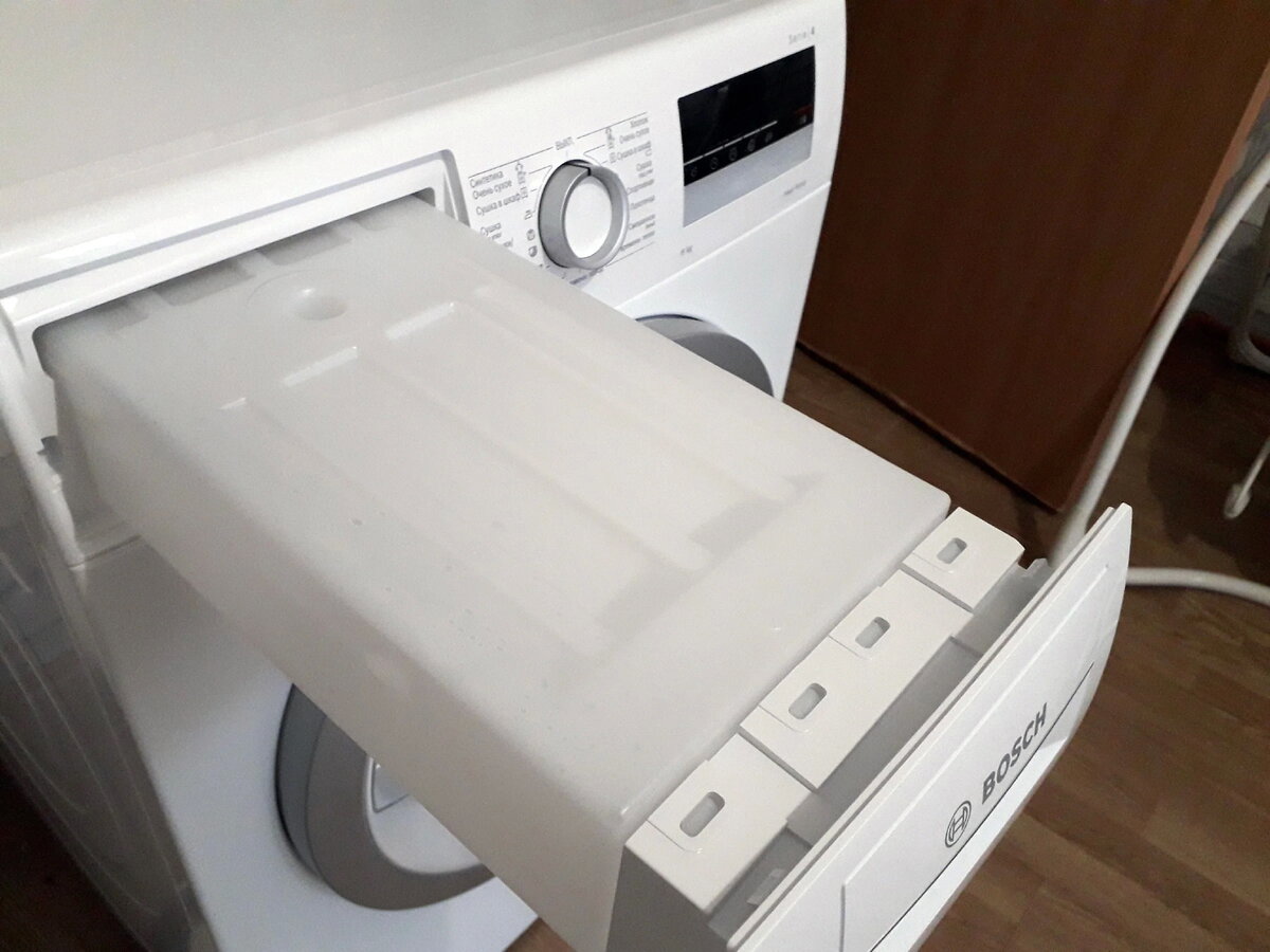 Это контейнер для сбора конденсата.