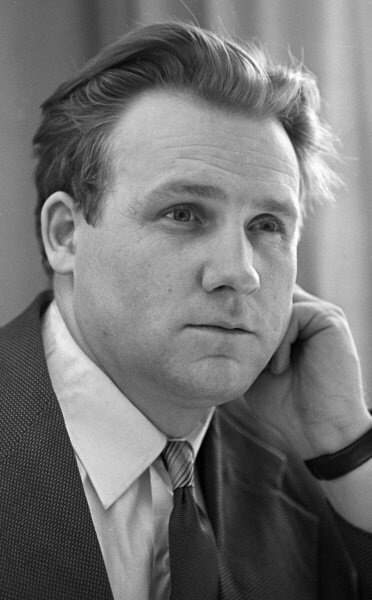 Продолжение очерка "Разговор через вечность" // На фото: Владимир Цыбин