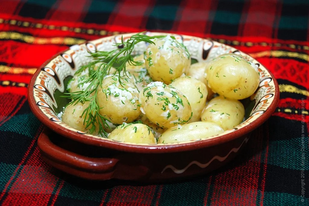 Думаете, это русское блюдо? Нет-нет, русские люди до середины 19 века от картошки шарахались!