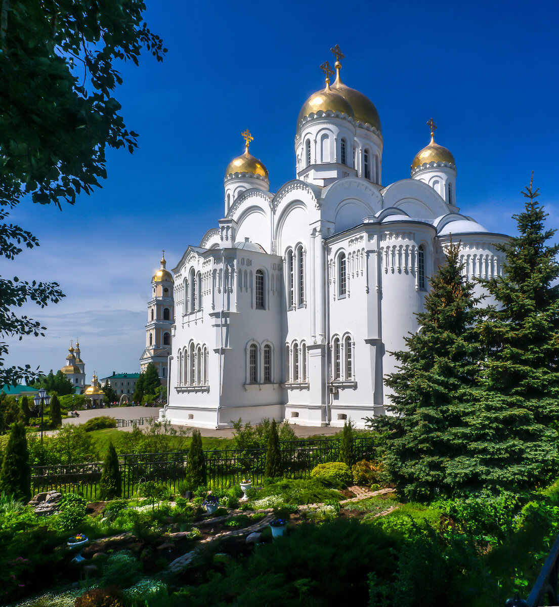 Храмы дивеевского монастыря фото названия