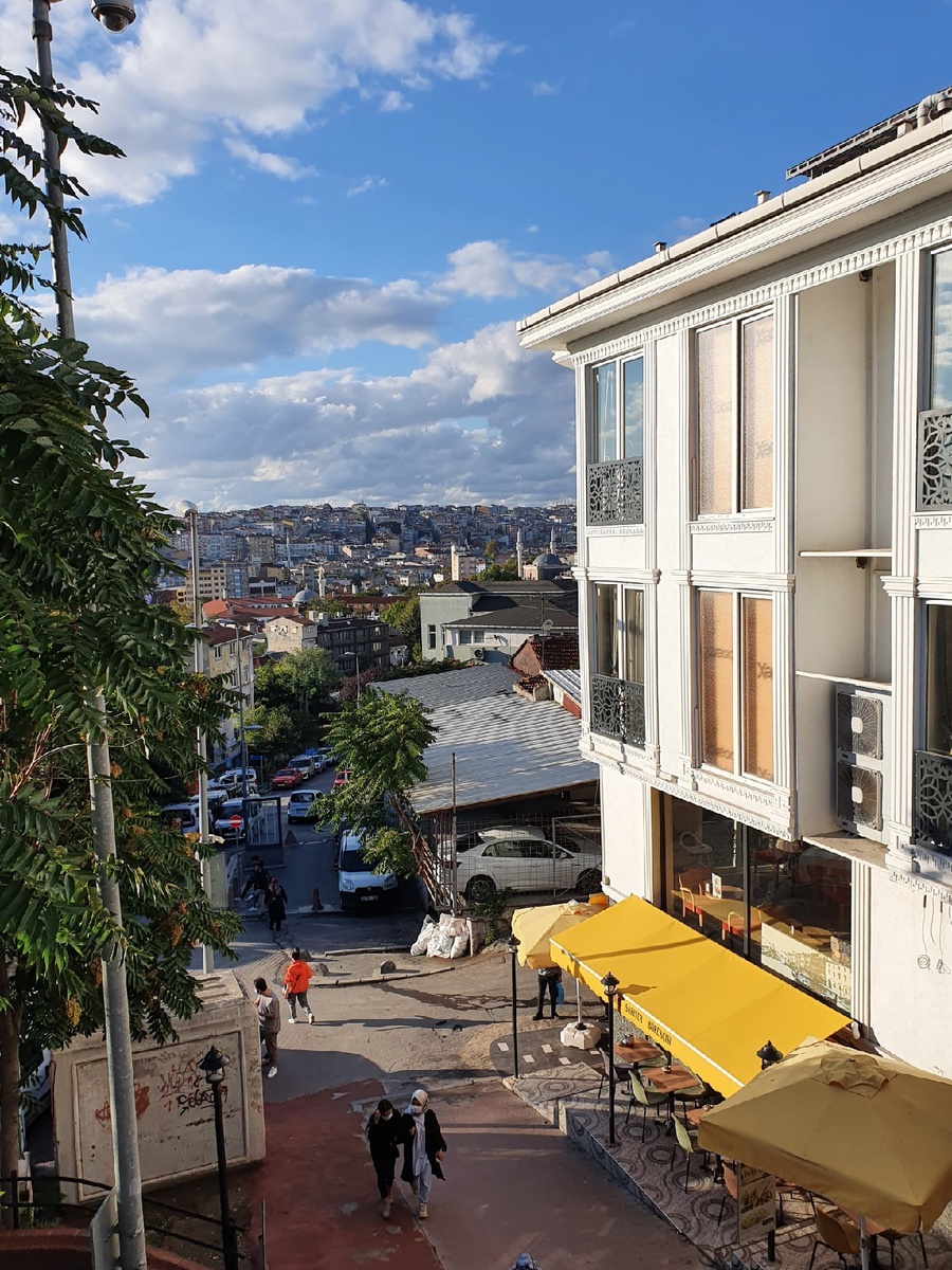 Вид на Стамбул, район Каракёй