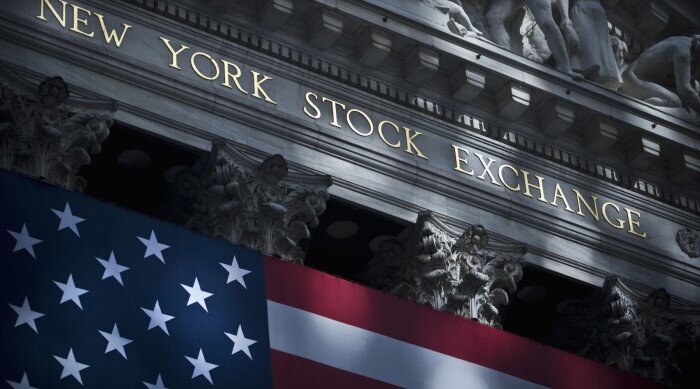Dow Jones обновил максимум. Nasdaq прервал победную серию. Фото: medium.com
