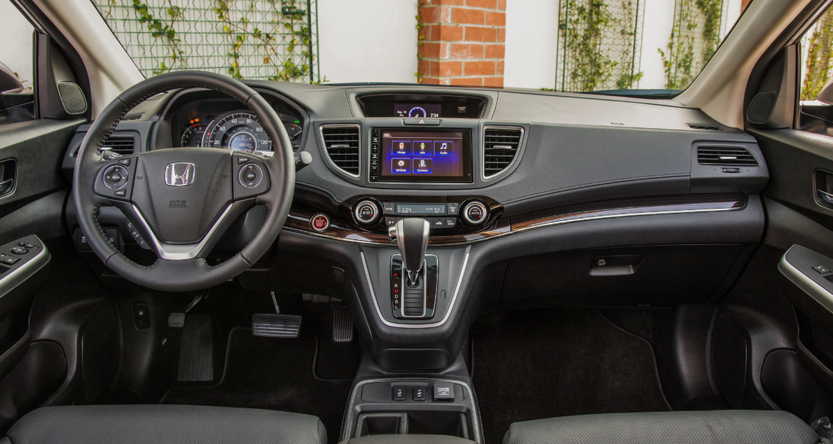 Салон нового Honda CR-V.