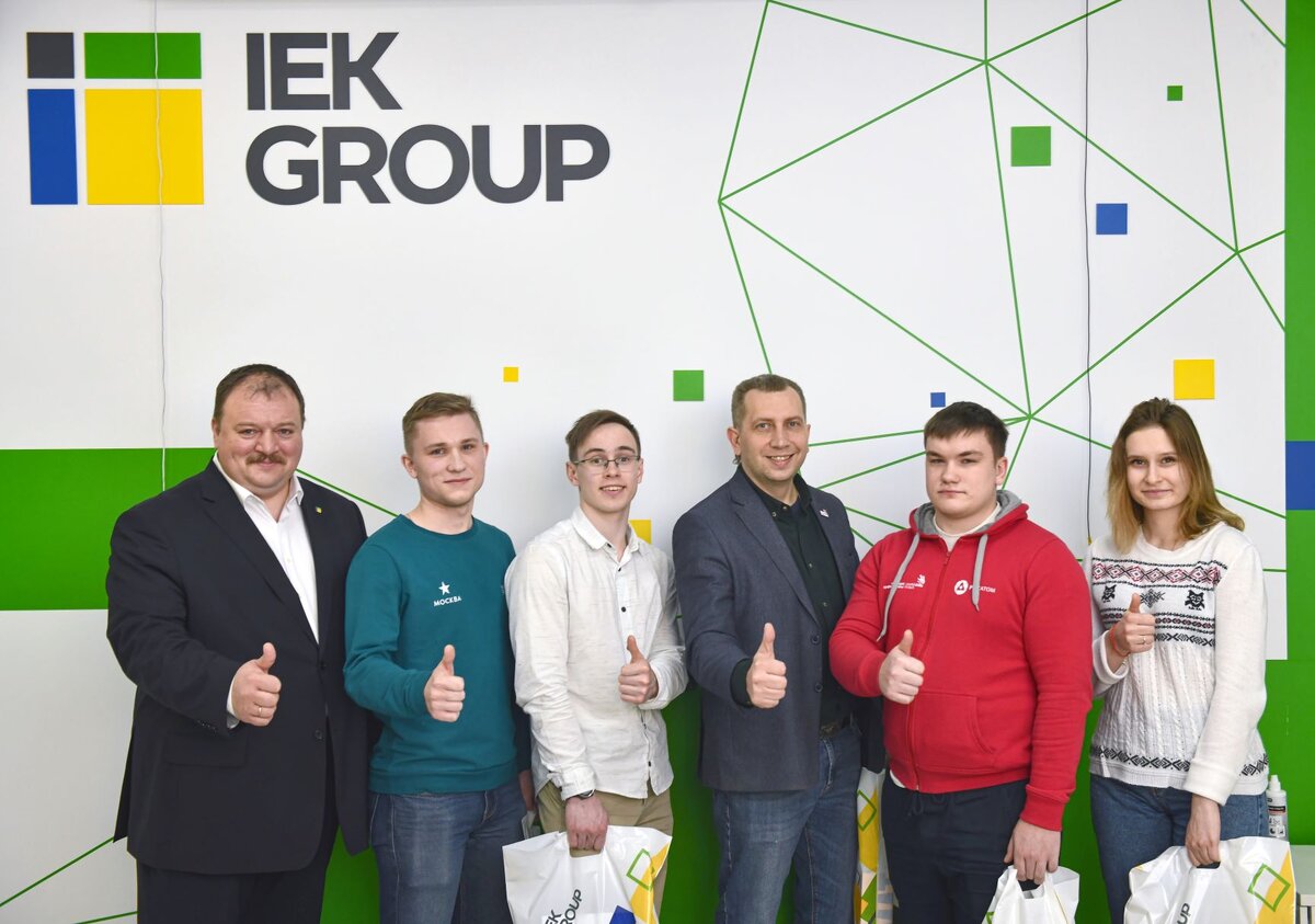 IEK GROUP посетили лучшие электрики России по версии WorldSkills