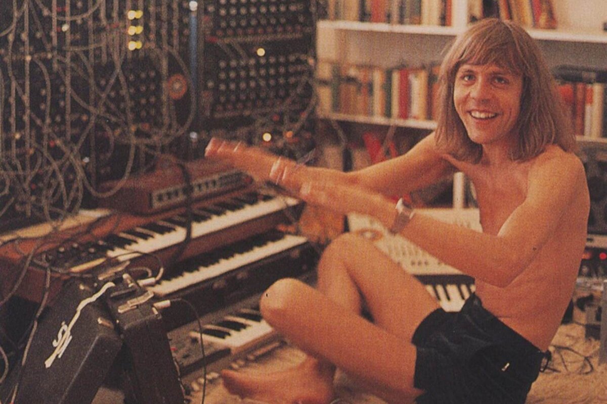 фото: https://mixdownmag.com.au/features/gear-rundown-klaus-schulze/