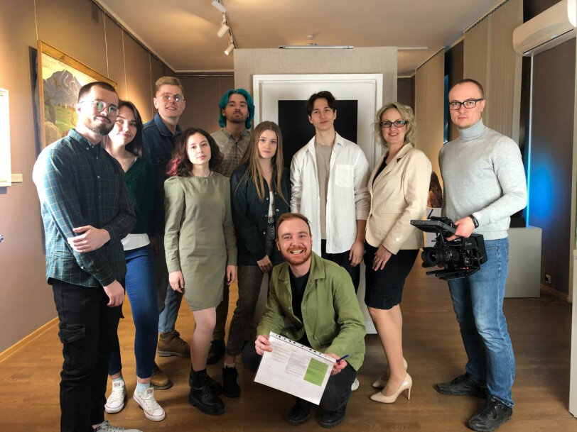 Фото со съемок рекламного ролика в Музее изобразительных искусств  
Источник: служба маркетинга Goodline
