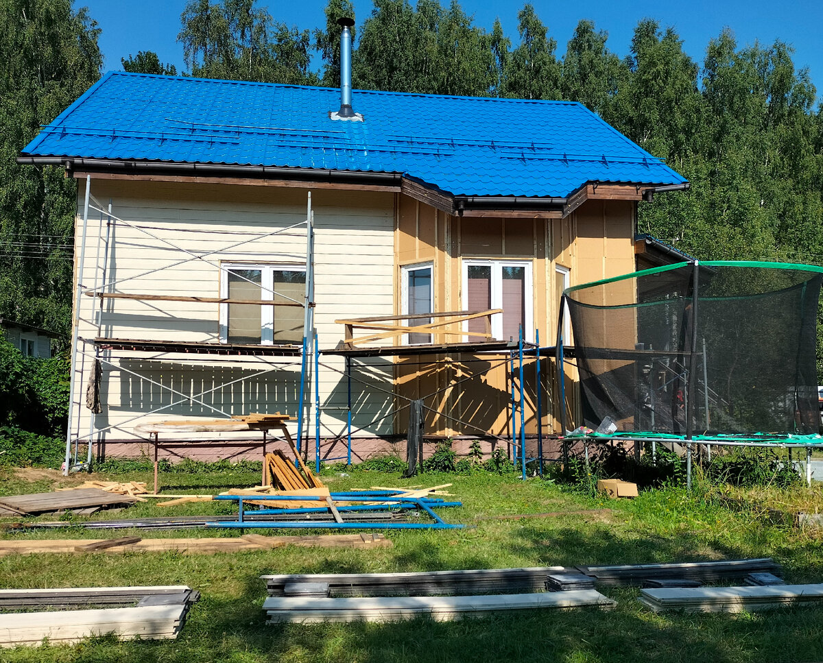 Помните Симпсона, который после гудка на заводе бросал назад предмет труда и шел отдыхать? 😉