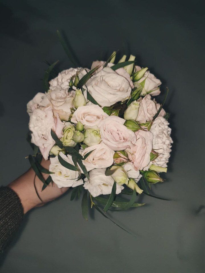     Самый популярный и милый подарок - это цветы / Анастасия Дудалова