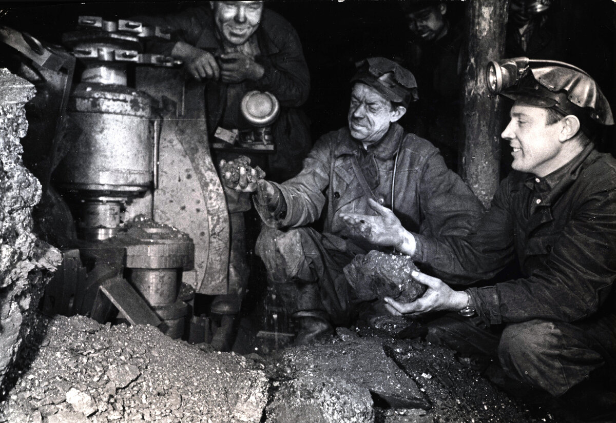 Wilbur and orville wright. историк рационализатор телеграмм. морозов иван назарович. телеграмма сталина на авиационный завод. историк рационализатор телеграмм.