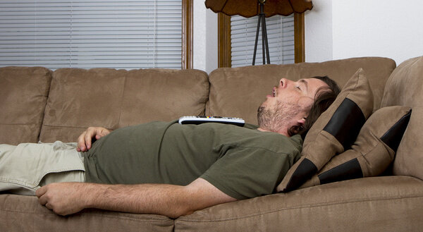 Врачи считают, что храп в большинстве случаев возникает из-за лишнего веса. Фото © Shutterstock