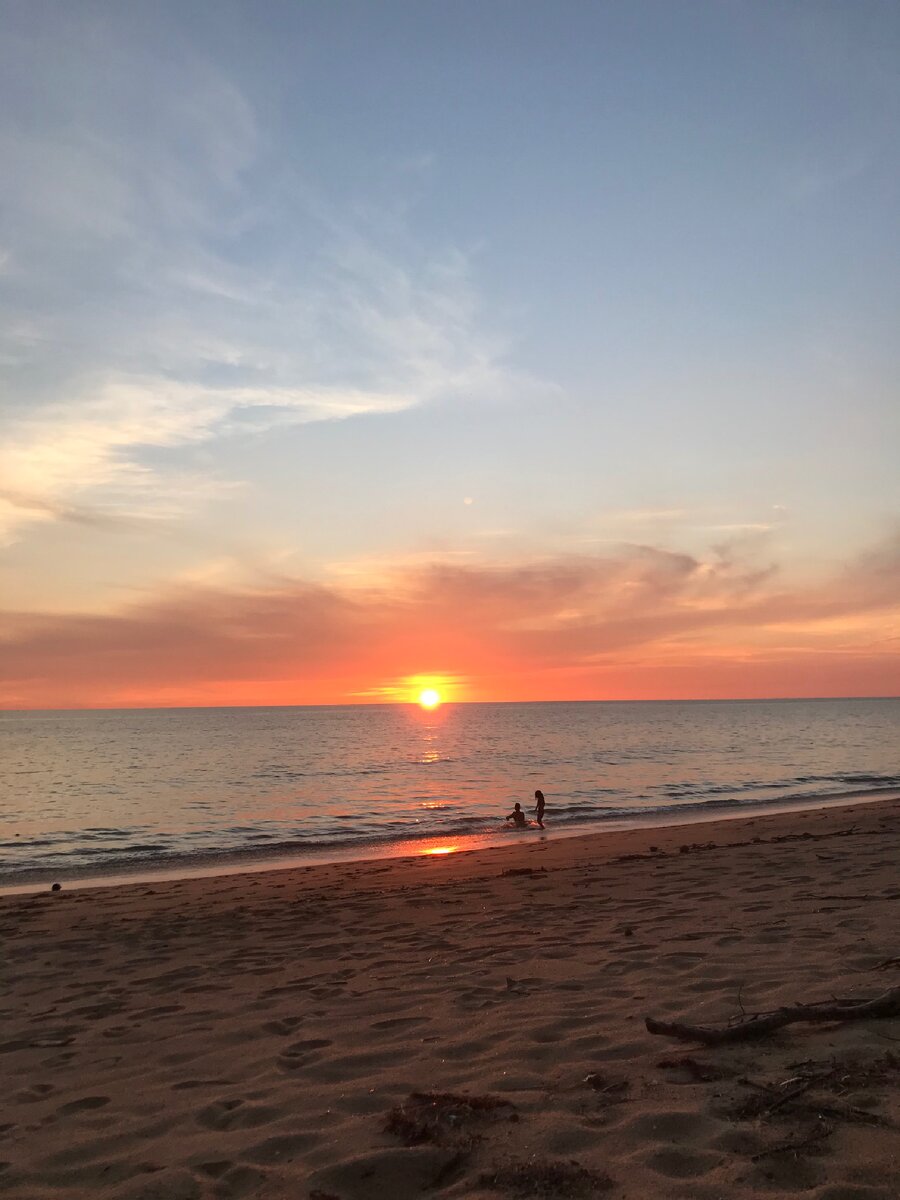 Сейчас время самых красивых закатов