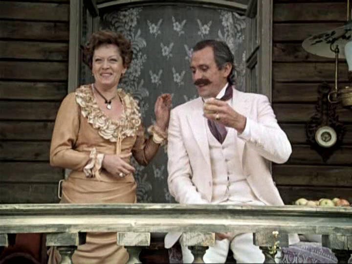 Паратов и Огудалова  про свиной хрящик