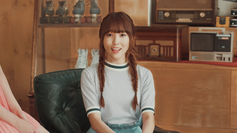 Юджу из GFRIEND (клип Navillera)