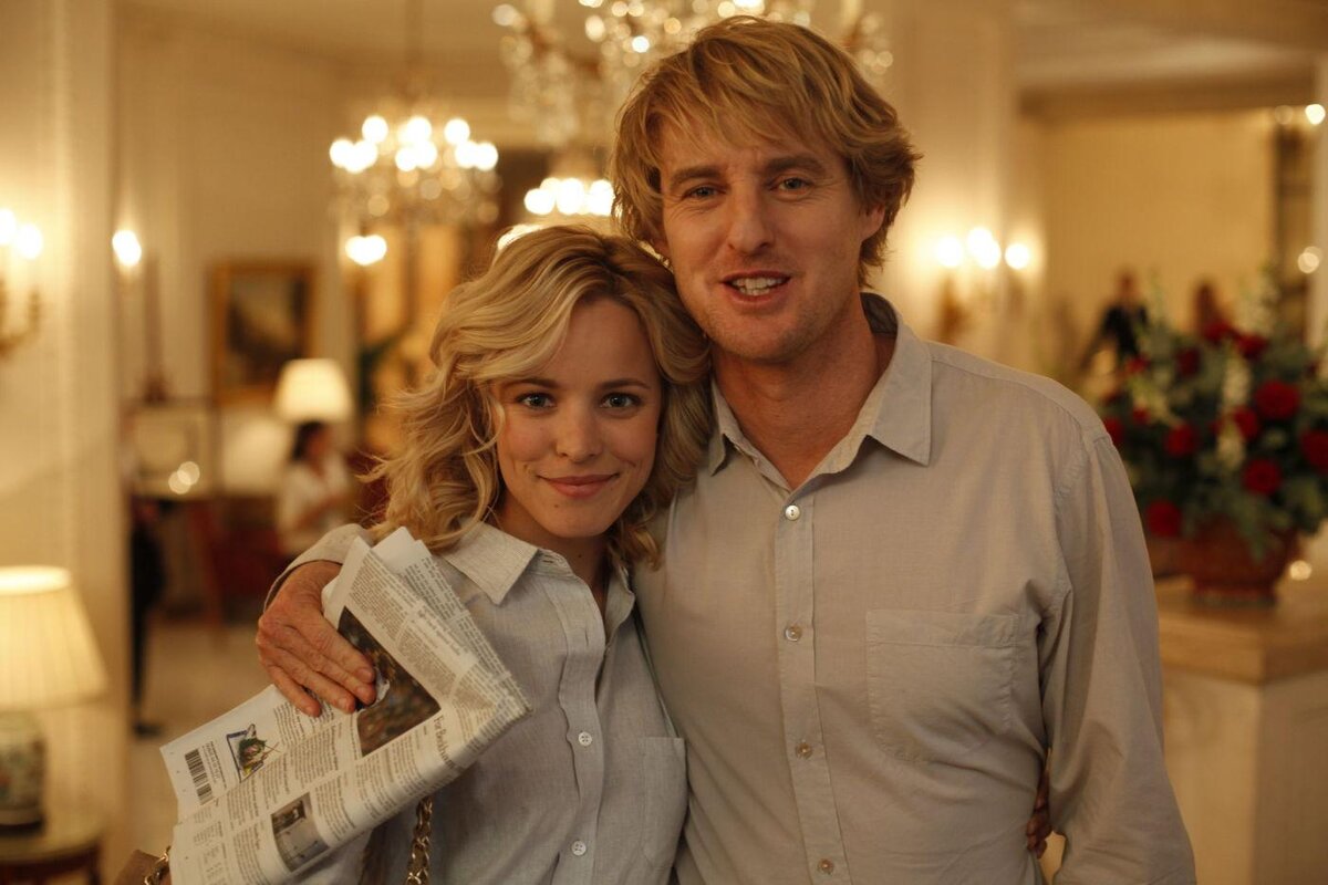 кадр из фильма Полночь в Париже