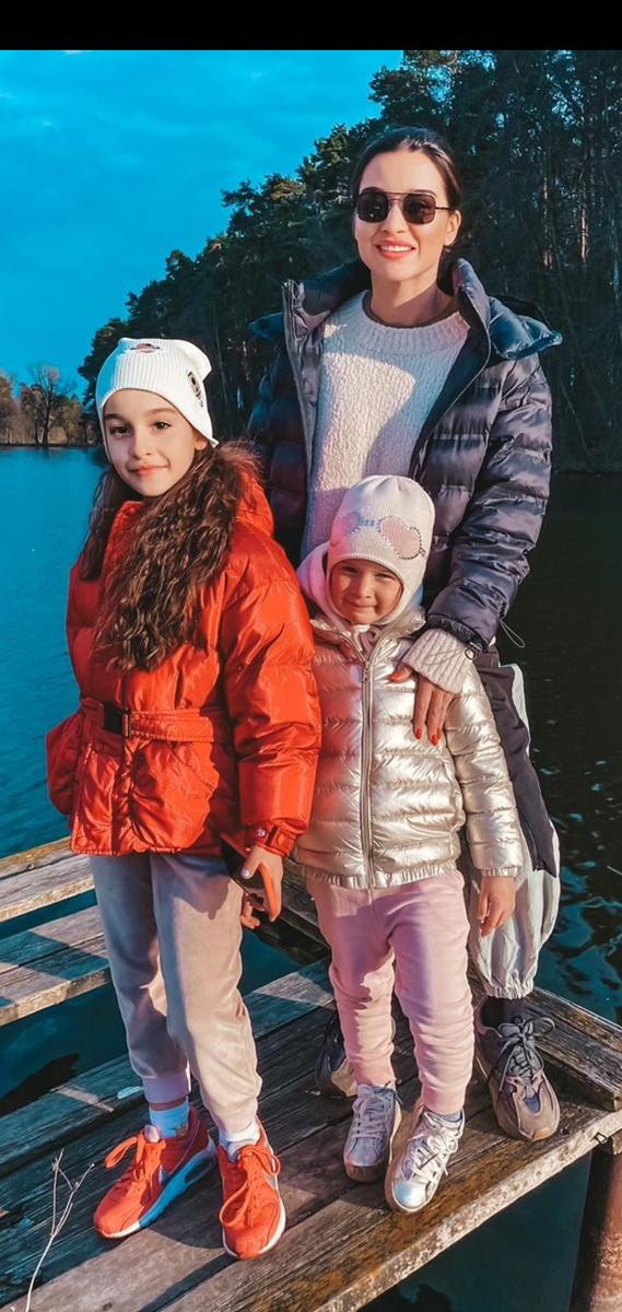 Ксения Бородина с детьми