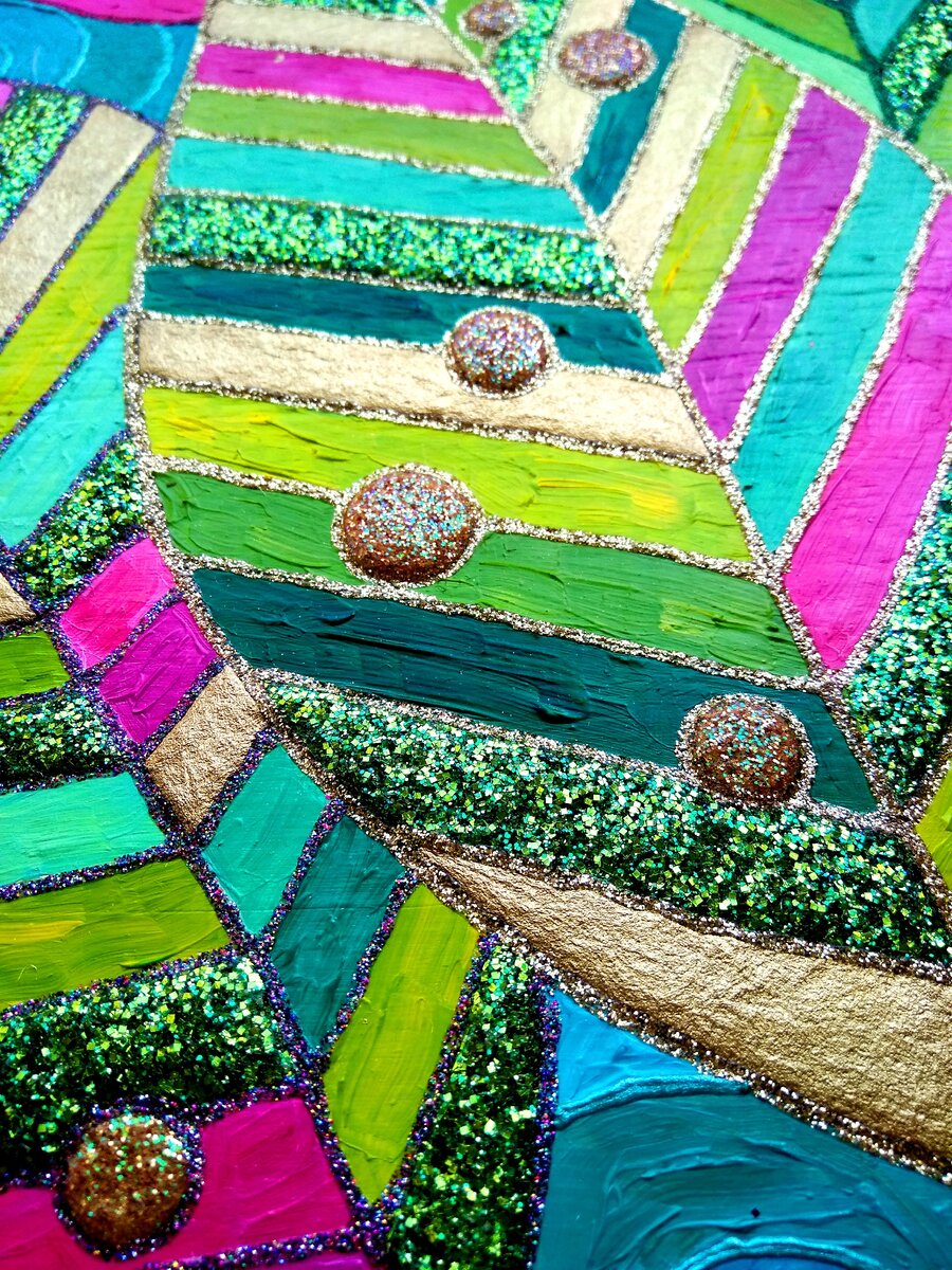 Фото автора. Авторская техника с блестками и пудрой.