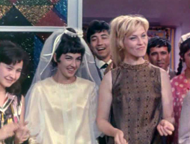 Кавказская пленница твист. Ф ф белый рояль. Афиша к фильму белый рояль. Афиша к фильму белый рояль. Ф ф белый рояль.