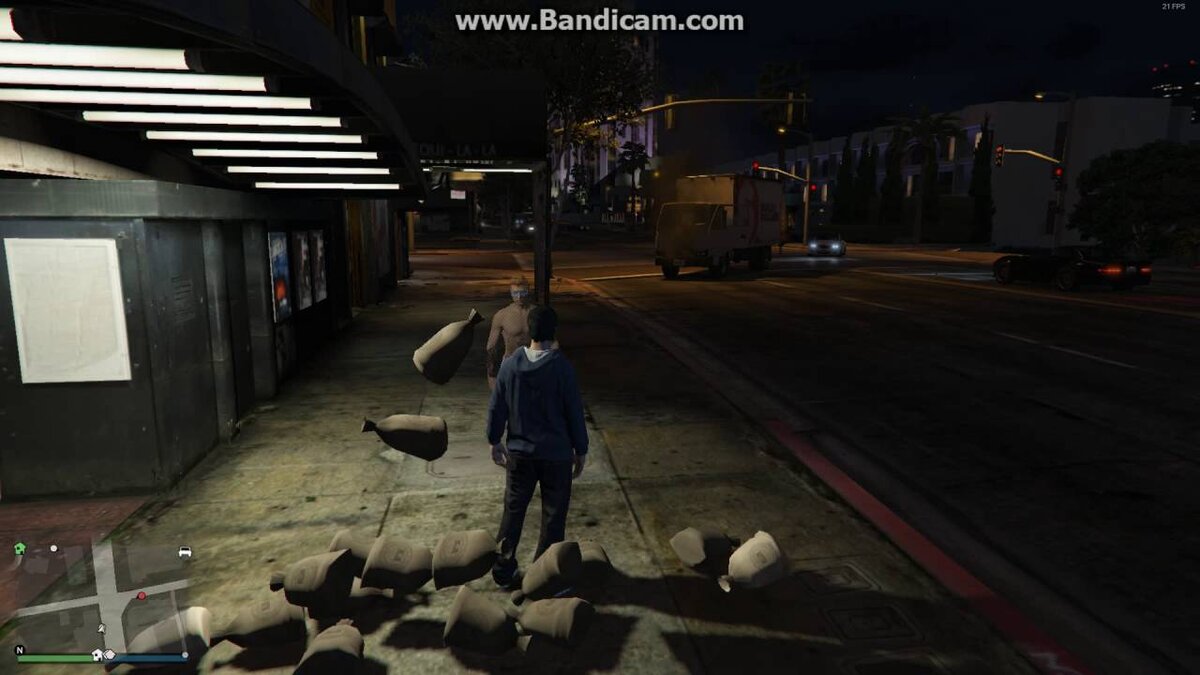 Мешки под ногами игрока - "нарисованные" с помощью стороннего ПО деньги.