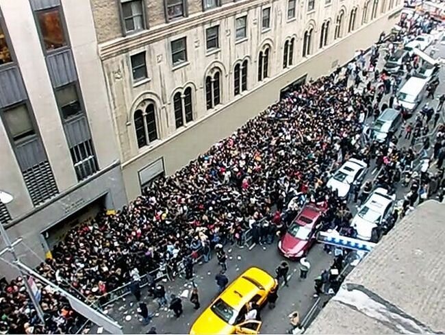 Очередь на кастинг моделей в американское телешоу (фото из открытых источников)