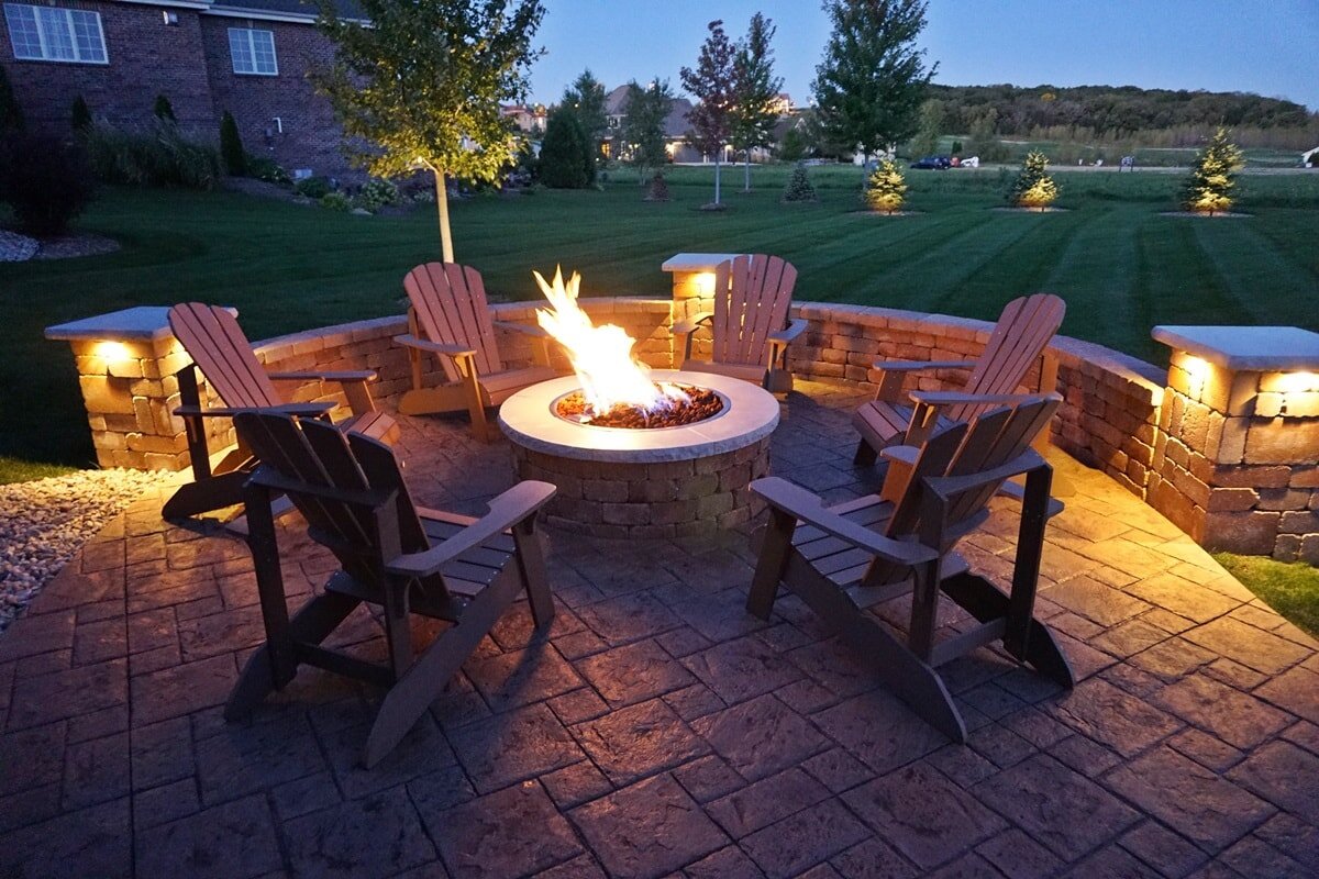 кострище из огнеупорного кирпича