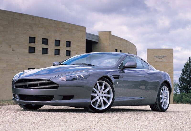 DB9
