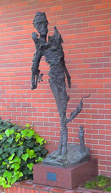 "В человеке всё должно быть прекрасно..."