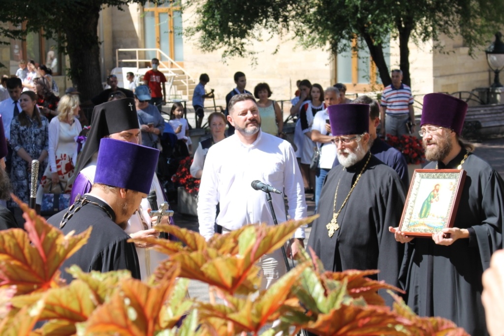 Епископ Пятигорский и Черкески Феофилакт провел чин освящения воссозданной в Кисловодске часовне святого Алексея теплого.