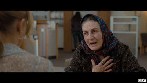 Кадр из фильма "Затащи меня в ад". Фото - http://www.hdtv.ru/articles/tests_reviews/print:page,1,8393-obzor-blu-ray-diska-zatashhi-menja-v-ad.html