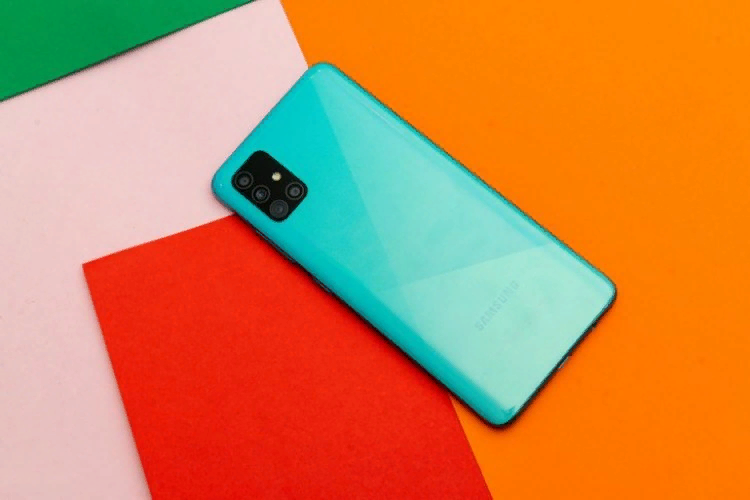 Пока Xiaomi и Huawei, ведь шикарный Samsung A51 можно купить по очень выгодной цене2