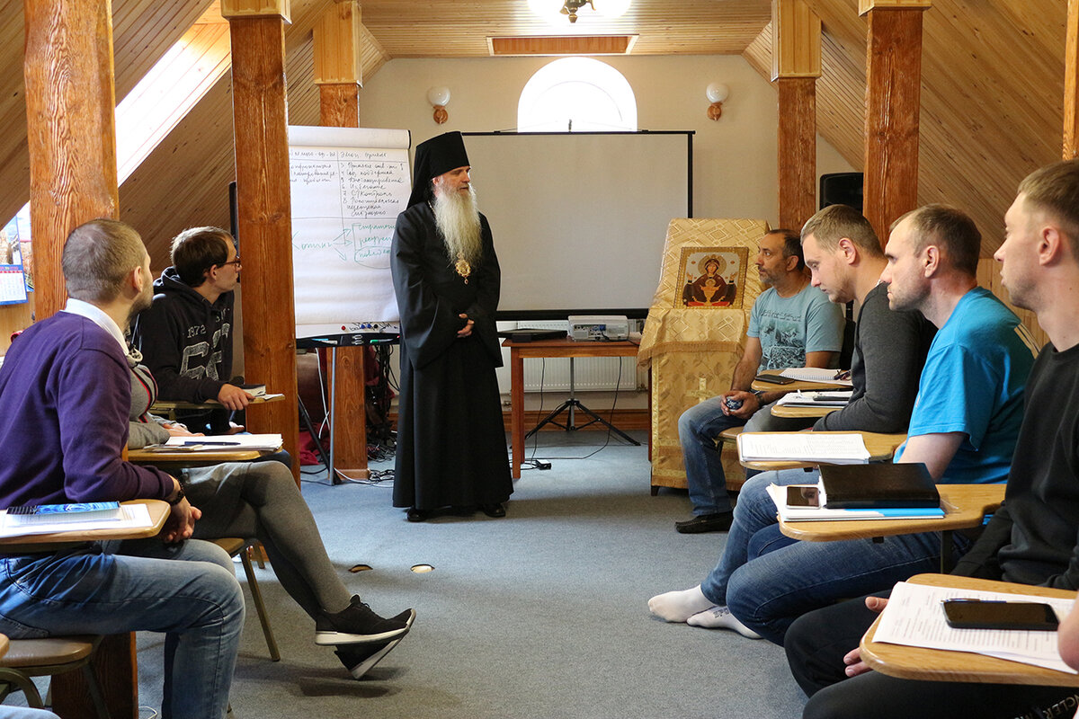 Епископ Каменский и Камышловский Мефодий, председатель попечительского совета БФ Иоанна Кронштадтского