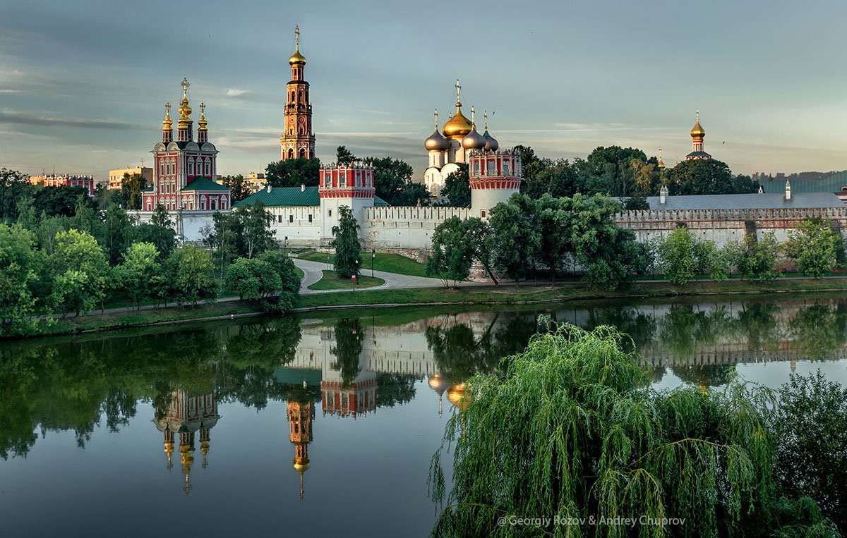 Новодевичий монастырь в москве картинка