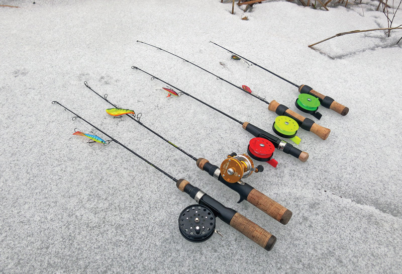 Снаряжение для зимней рыбалки. Что взять на зимнюю рыбалку?