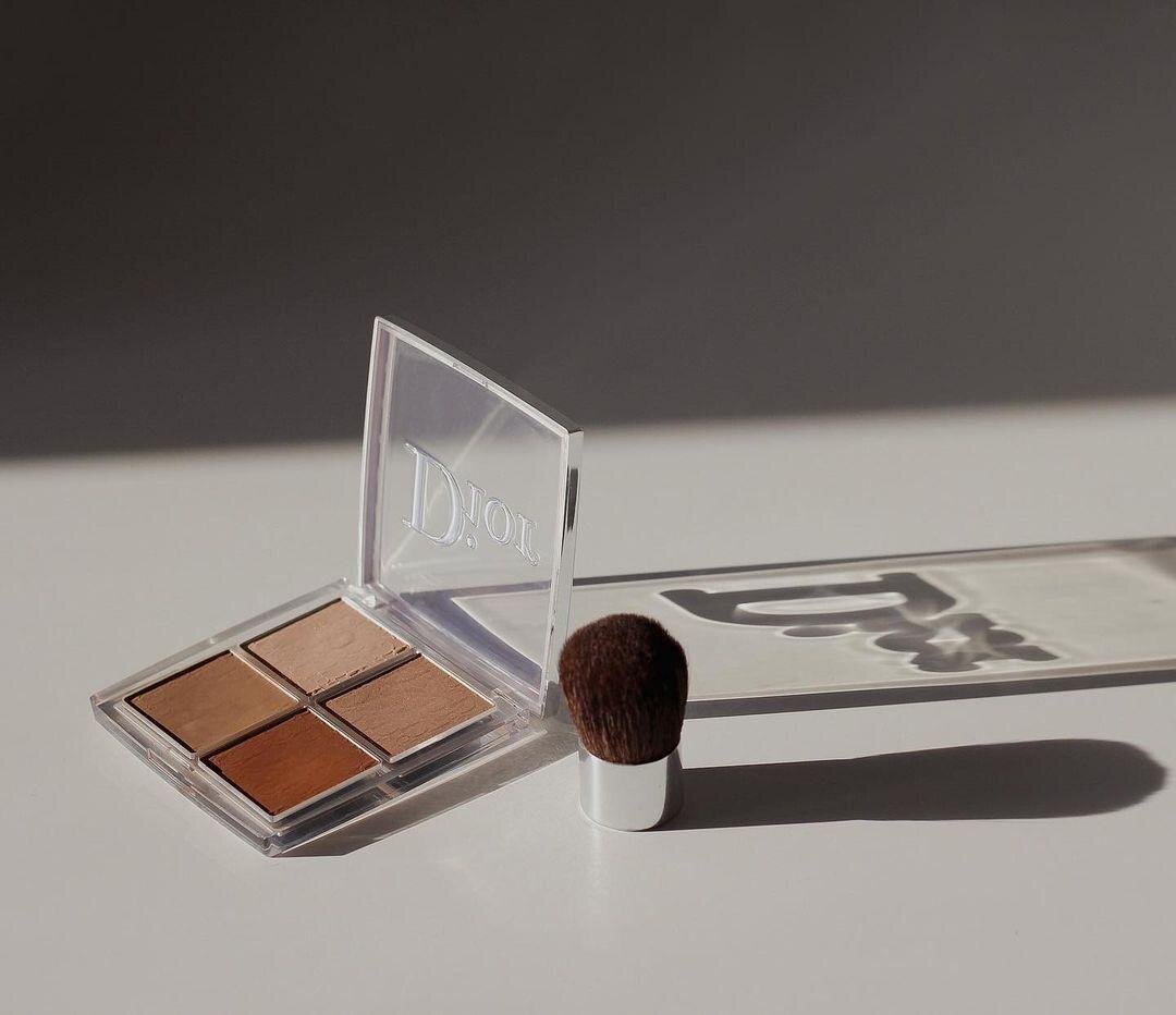 Палетка для контуринга Dior Backstage Contour Palette (источник https://www.instagram.com/irinygolubeva/) 