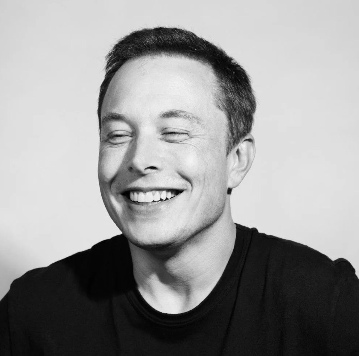 Илон Маск, глава Tesla