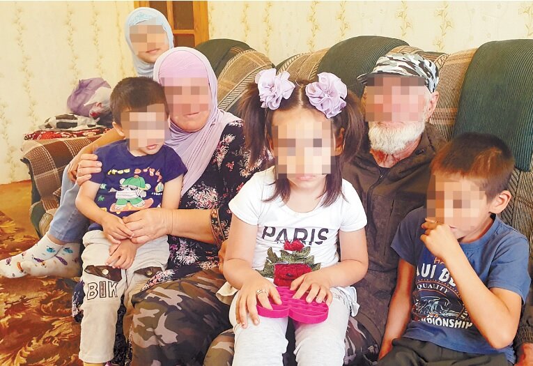 ХАМЗЯ И МАРЬЯМ УВЕРЕНЫ, ЧТО ВОСПИТАЮТ ВНУКОВ ДОСТОЙНЫМИ ЛЮДЬМИ