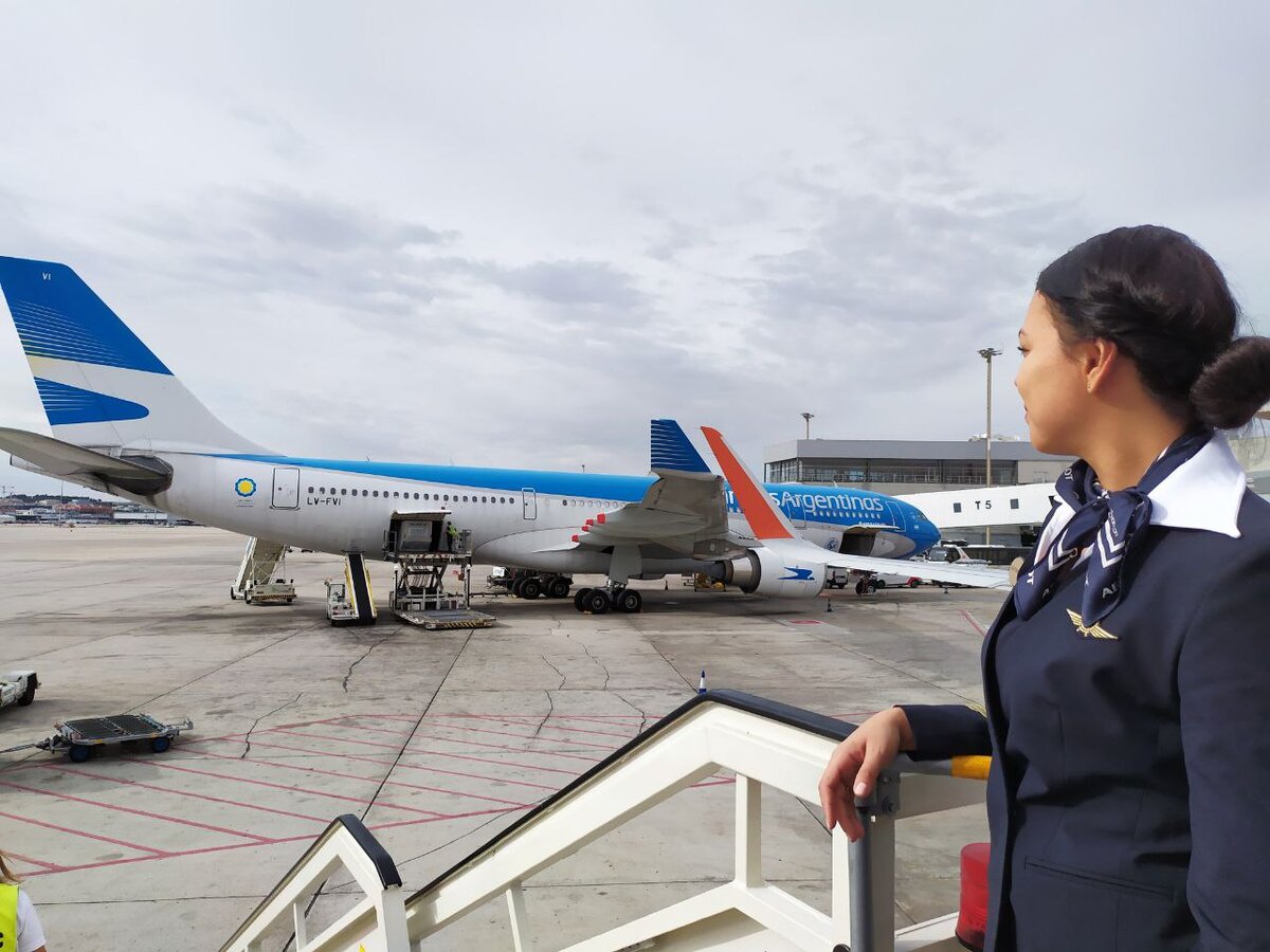 фото со времён, когда я работала бортпроводницей